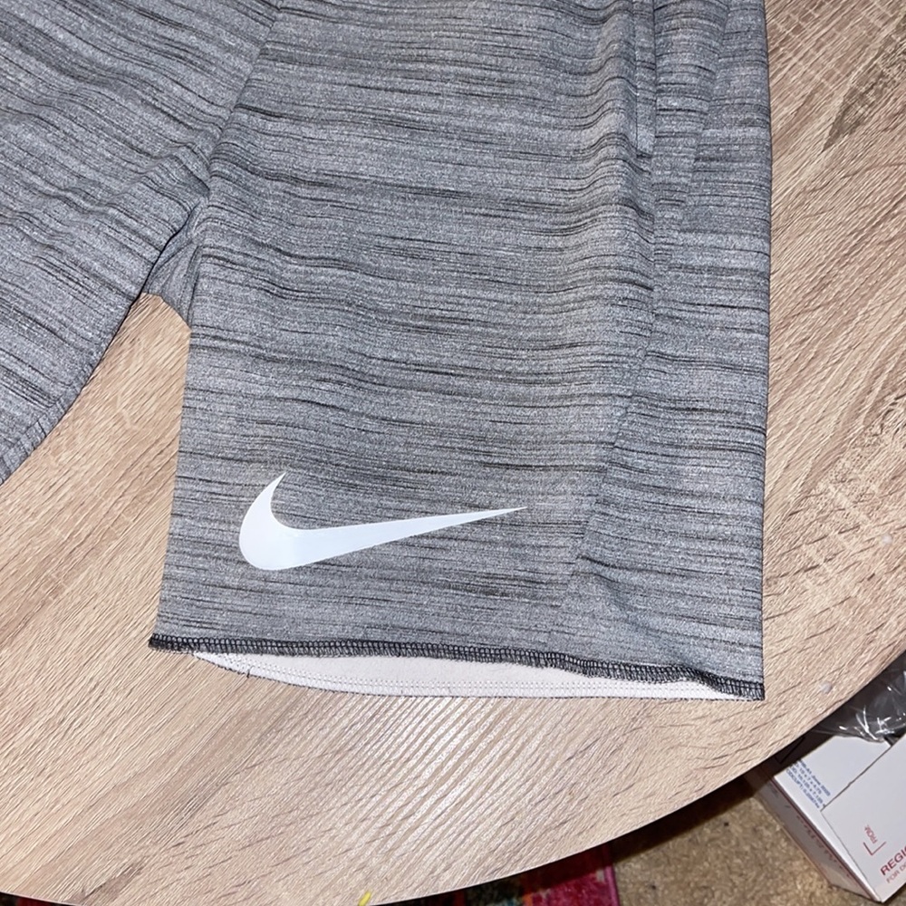 Nike shorts - Picture 2 of 4